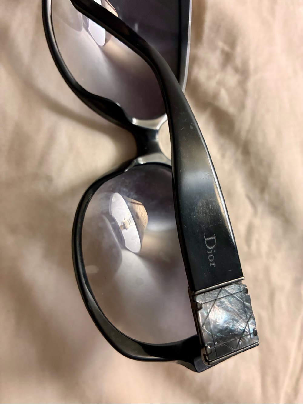 DIOR Sunglasses with gradient lenses - Picture 11 of 12